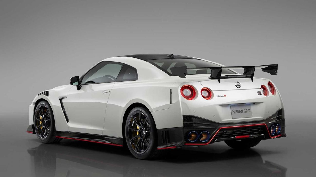 Nissan Upgrades Nismo GT-R