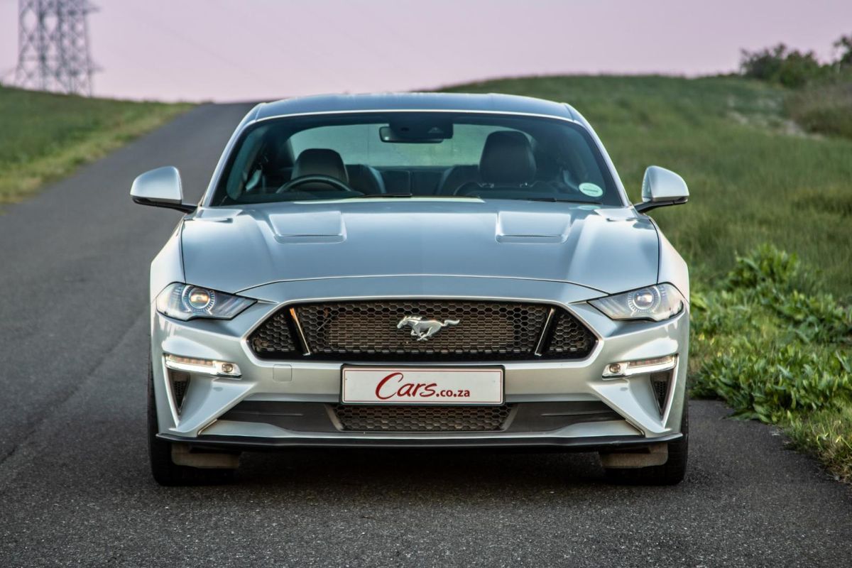 Ford Mustang 5.0 GT Fastback (2019) Review
