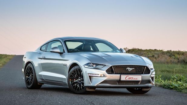 Ford Mustang 5.0 GT Fastback (2019) Review