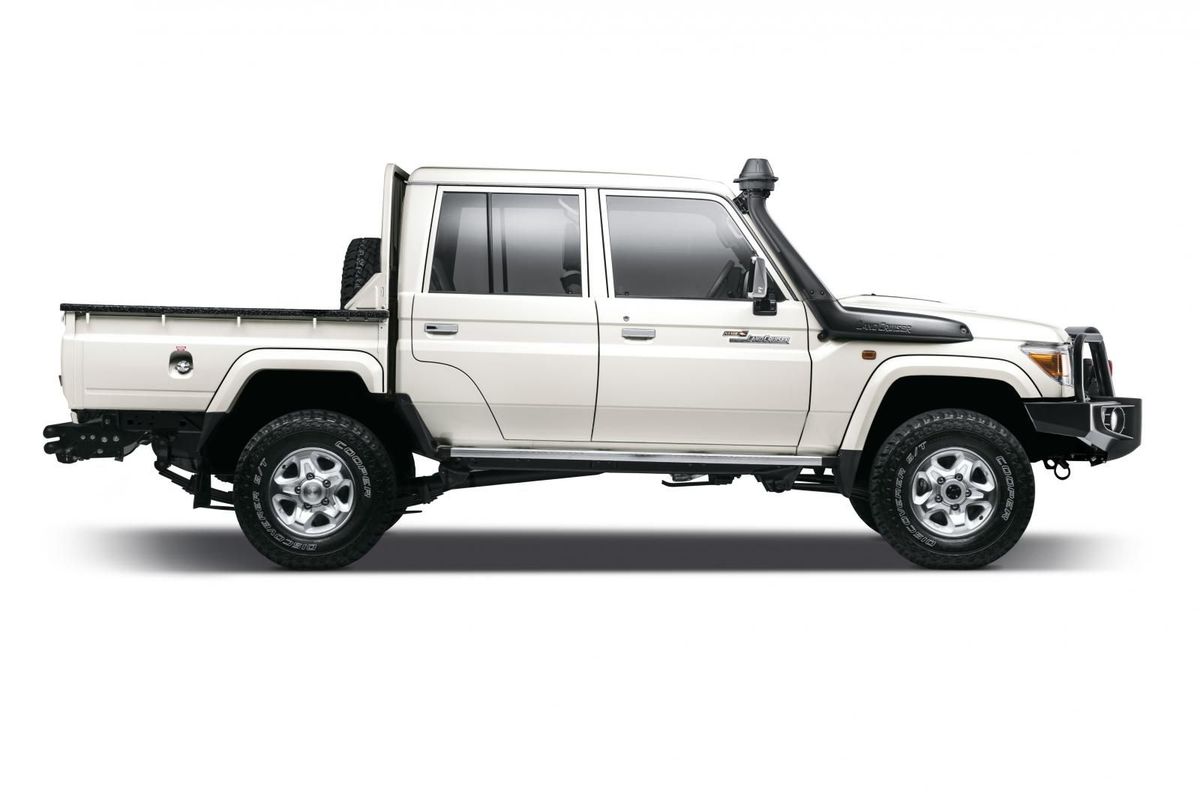 Land Cruiser Bakkie Goes Namibian