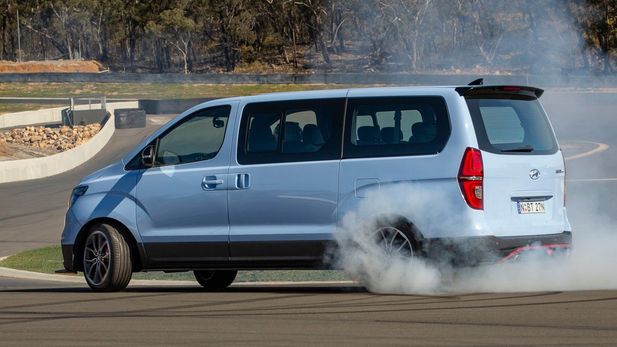 Hyundai H1 Multicab 2.5 VGTI Review