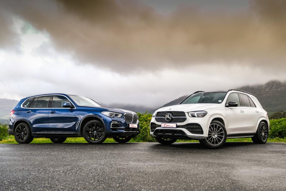 BMW X5 xDrive30d vs Mercedes-Benz GLE 400d (2019) Comparative Review  [w/Video]