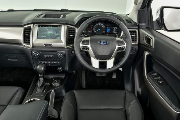 Ford Everest 2.0 Bi-turbo 4x4 XLT (2019) Review