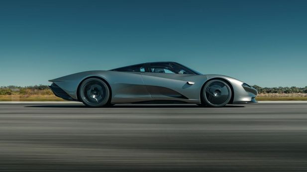 McLaren Speedtail Breaks 403 kph in Testing