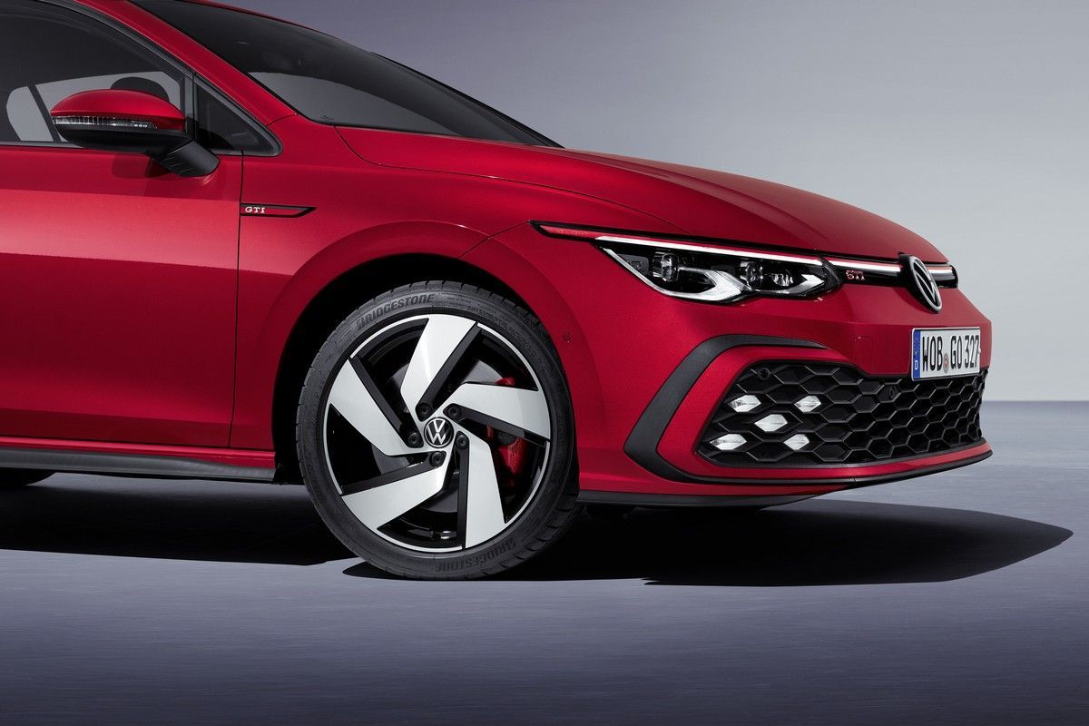 Volkswagen Golf 8 GTI officially revealed