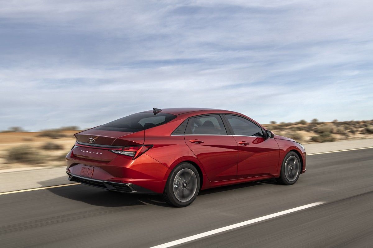 New Hyundai Elantra officially revealed