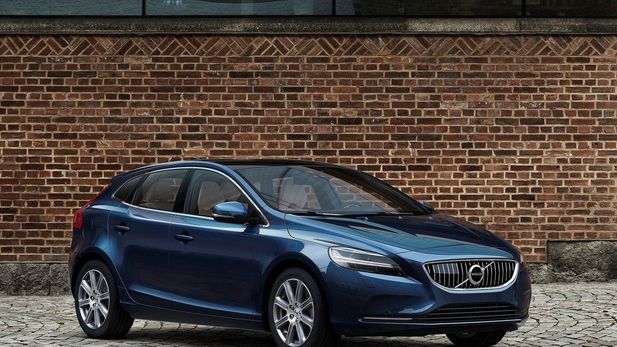 Volvo Mulls V40 Replacement