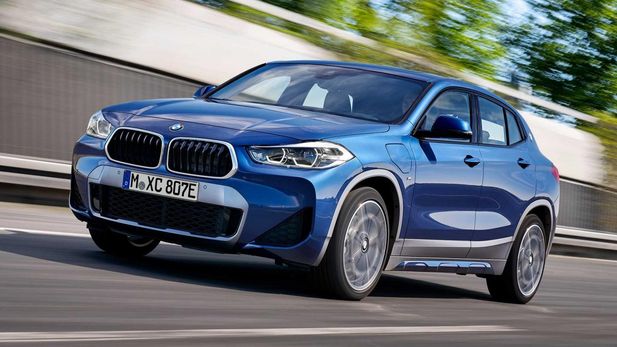 BMW X2 25e plugs-in for 162 kW