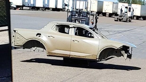 Spied: Hyundai Double-Cab Bakkie in Profile