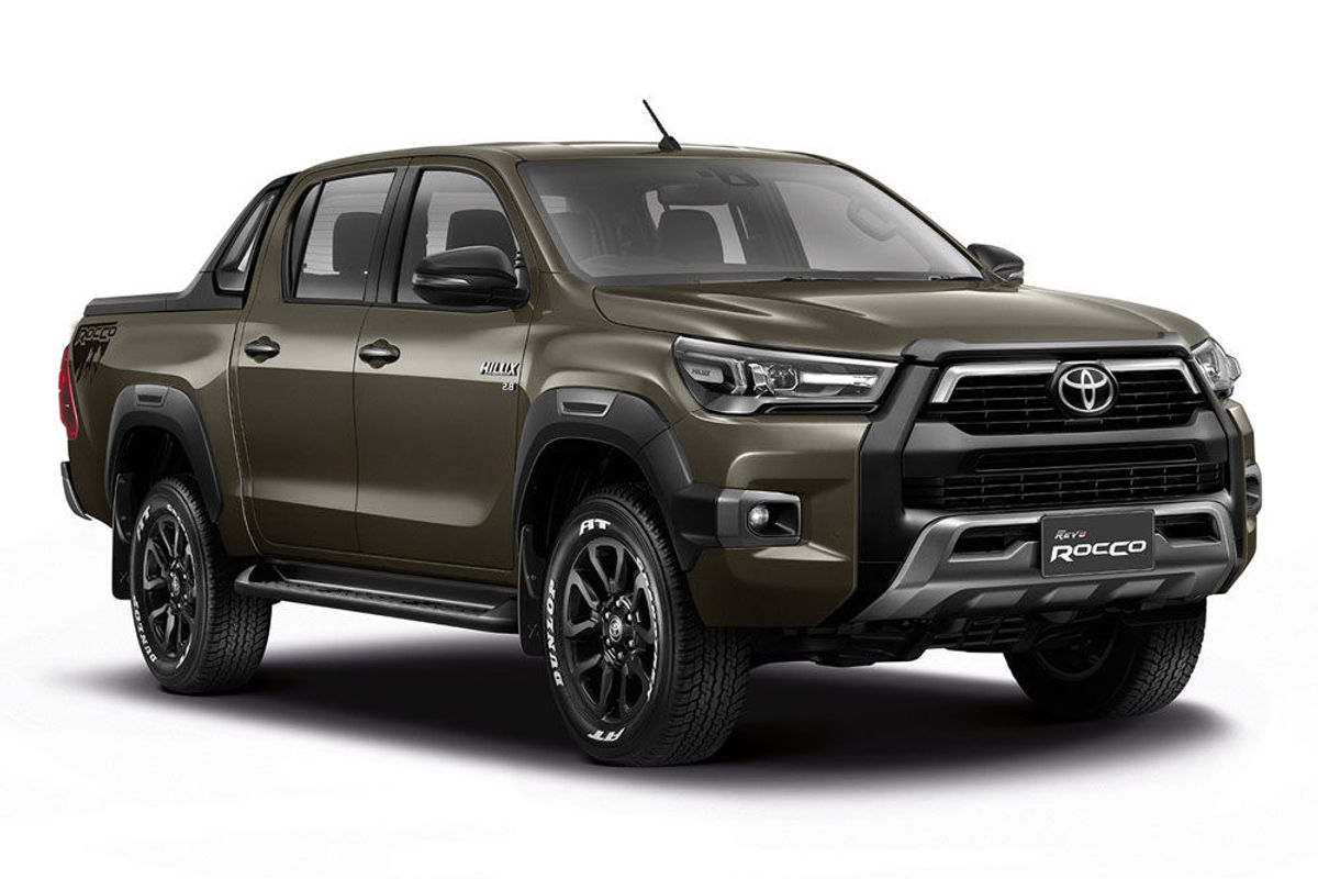 More details: Facelifted 2020 Toyota Hilux