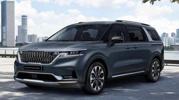 Kia shows new Grand Sedona’s interior