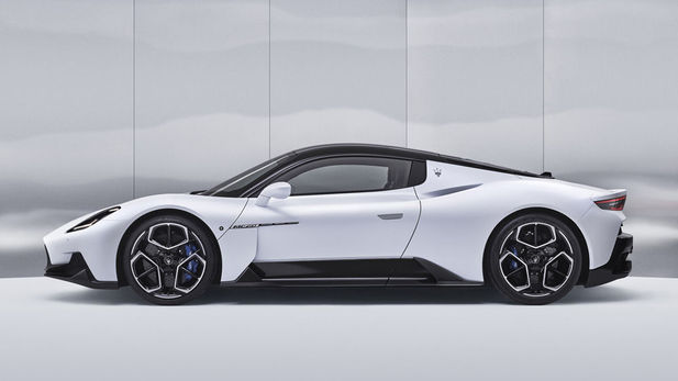 Maserati unveils its 463-kW MC20 supercar