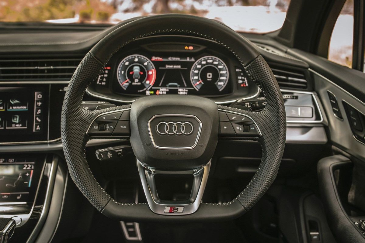 Updated Audi Q7 (2020) Specs & Price