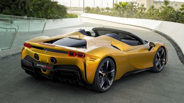 Ferrari SF90 Spider Brings Droptop Power