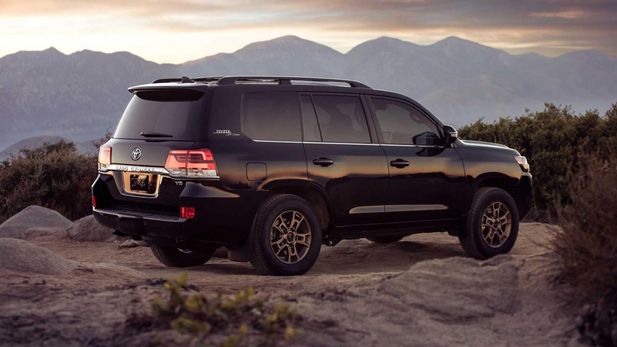 Next-gen Toyota Land Cruiser Loses V8
