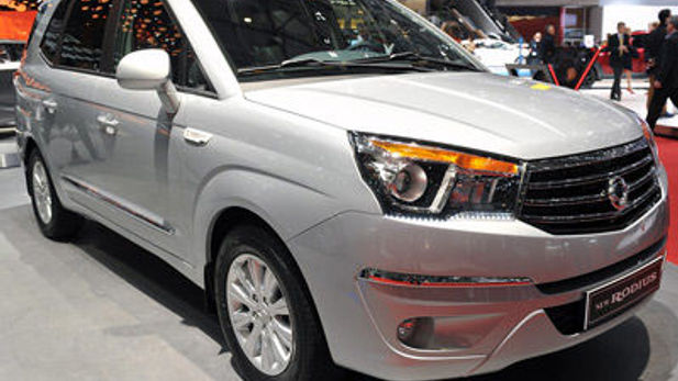 New SsangYong Rodius Turismo launched in Geneva