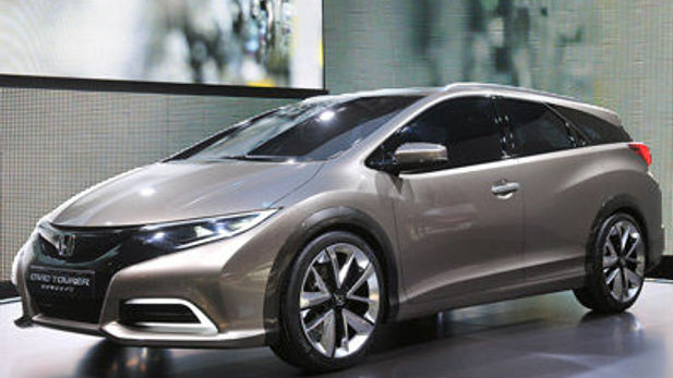 Honda Civic Tourer Concept hints at its future
