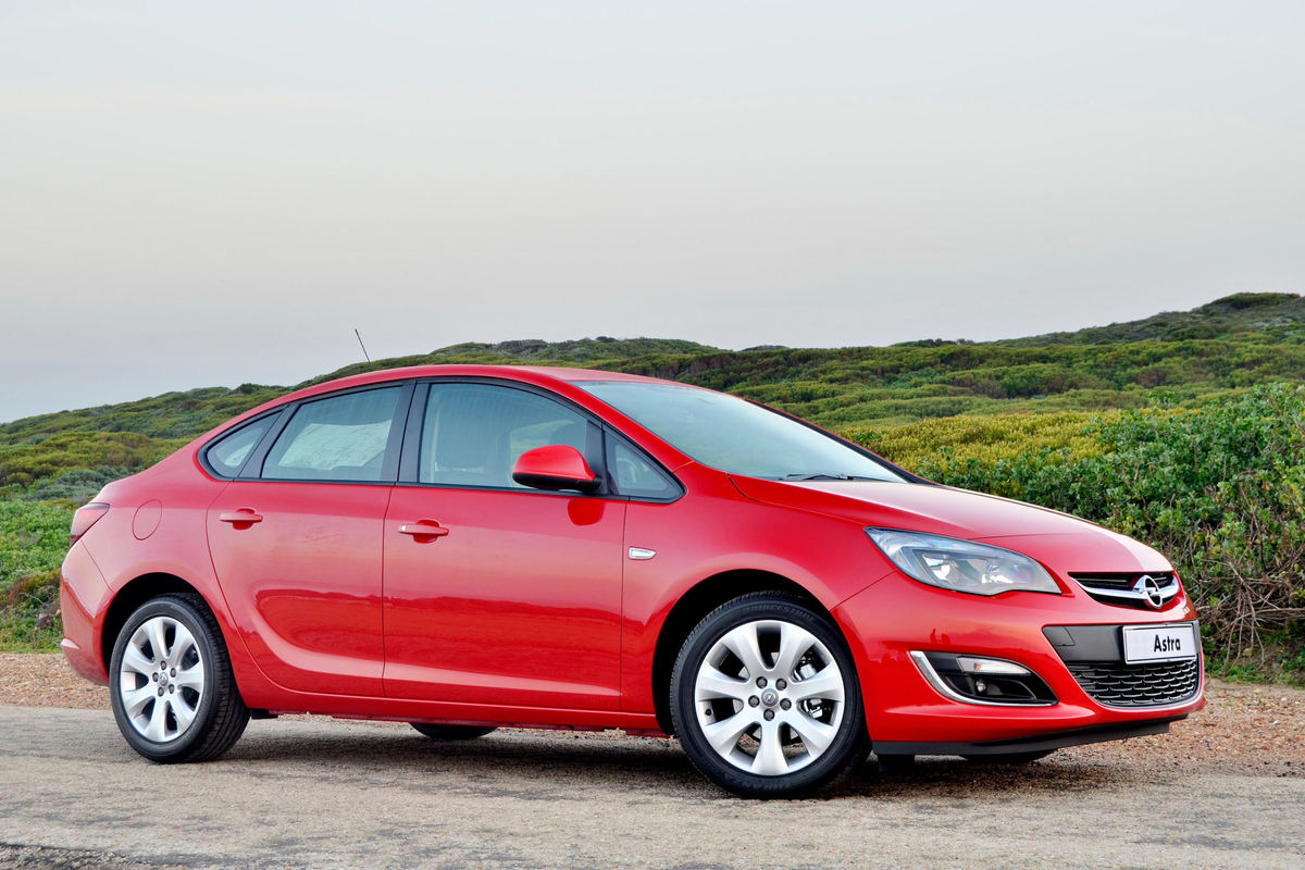 Opel Astra Sedan Automatic Review