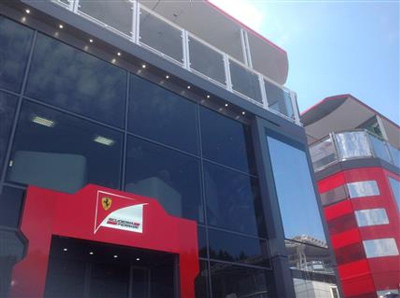 Ferrari Motorhome (Custom)