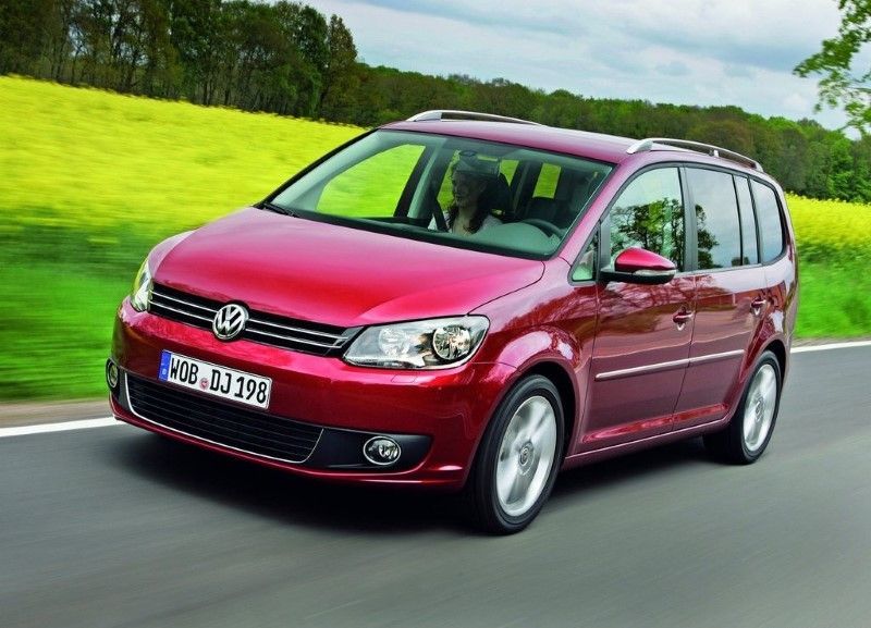 https://img-ik.cars.co.za/news-site-za/images/2021/02/Volkswagen-Touran_2011_1024x768_wallpaper_01.jpg