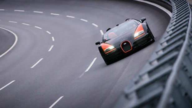 Bugatti Veyron sets another speed record