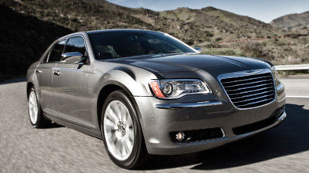 Chrysler 300C V6 Review