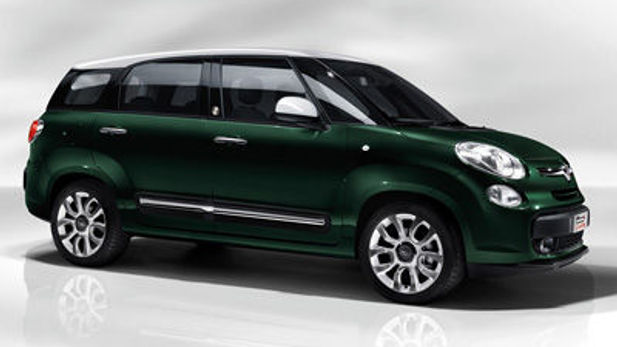 Fiat 500L Living officially revealed