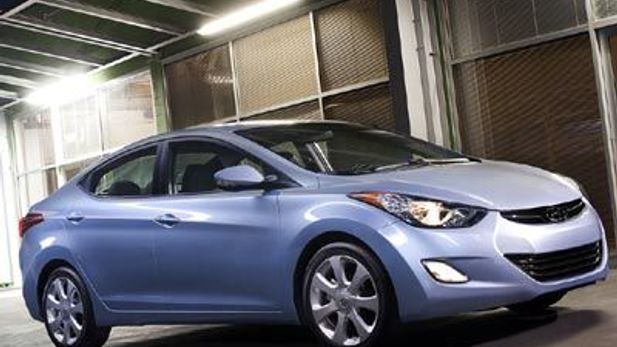 2011 Hyundai Elantra debuts in LA