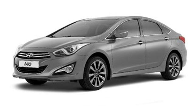 Hyundai i40 sedan revealed