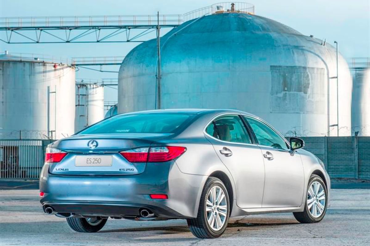 Lexus ES South African Prices Announced