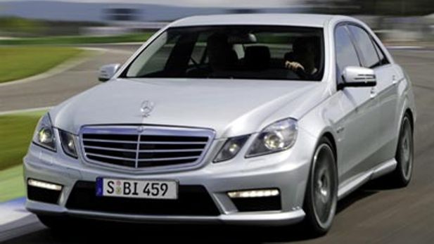 2011 Mercedes-Benz E 63 AMG details revealed