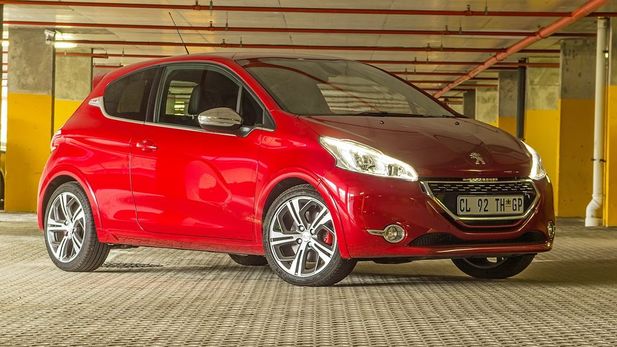 Peugeot 208 GTI Reviewed