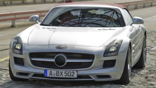 2012 Mercedes-Benz SLS AMG Roadster to be shown