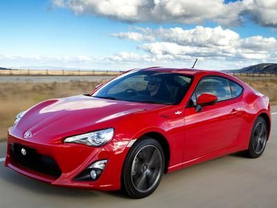 Toyota 86 named Best Coupe for 2012