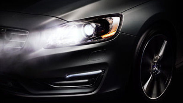 Volvo Active High Beam Control makes night driving safer