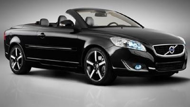 Volvo C70 Inscription Convertible Revealed