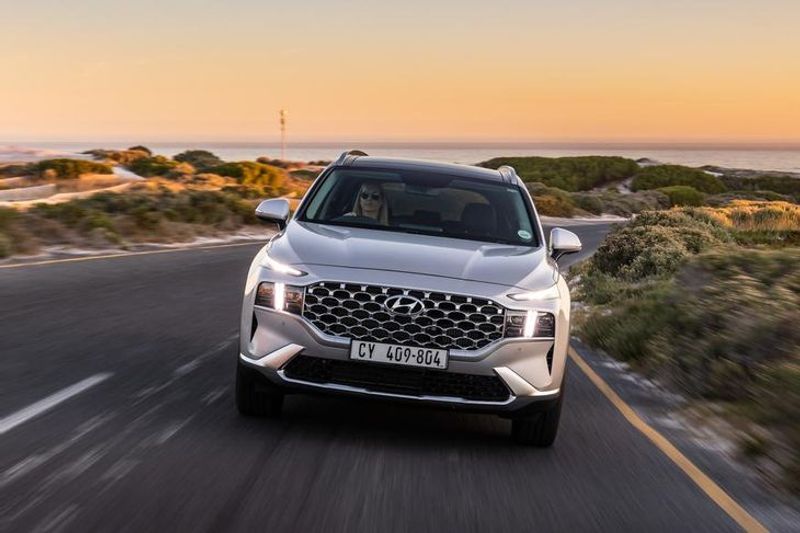 Hyundai Santa Fe front