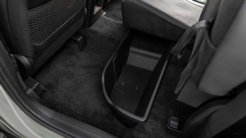 Hyundai-Santa-Cruz-storage