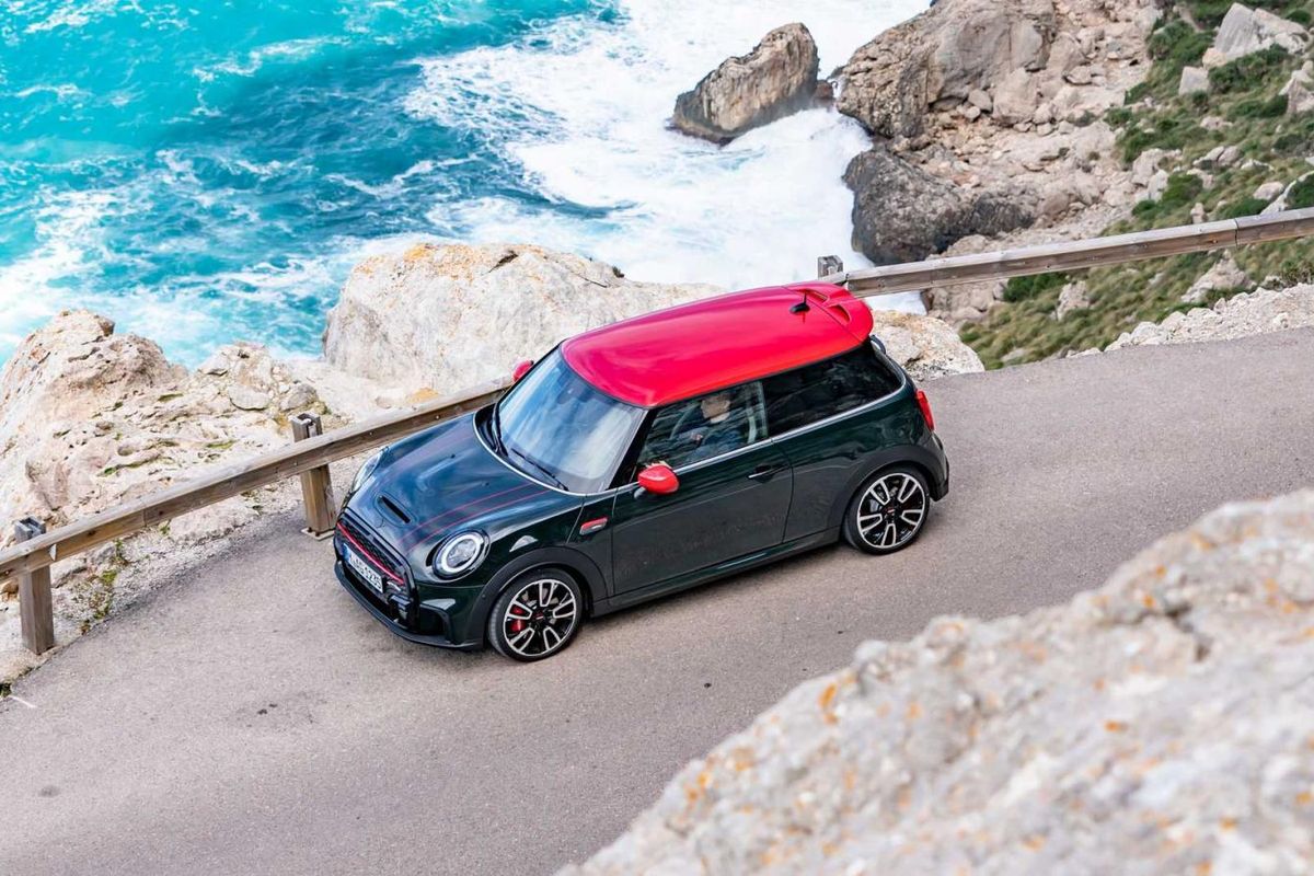 New look and old engine for Mini JCW