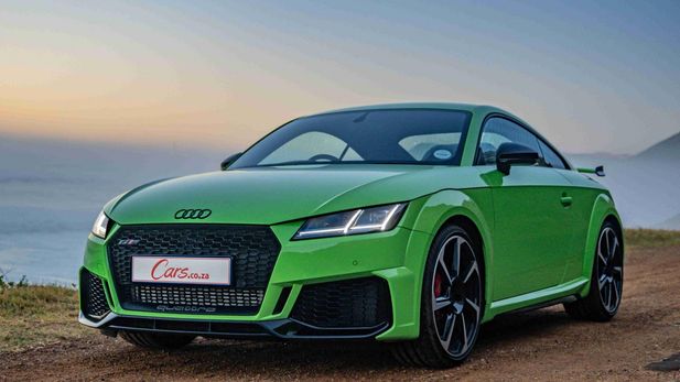 Audi TT RS (2021) Review