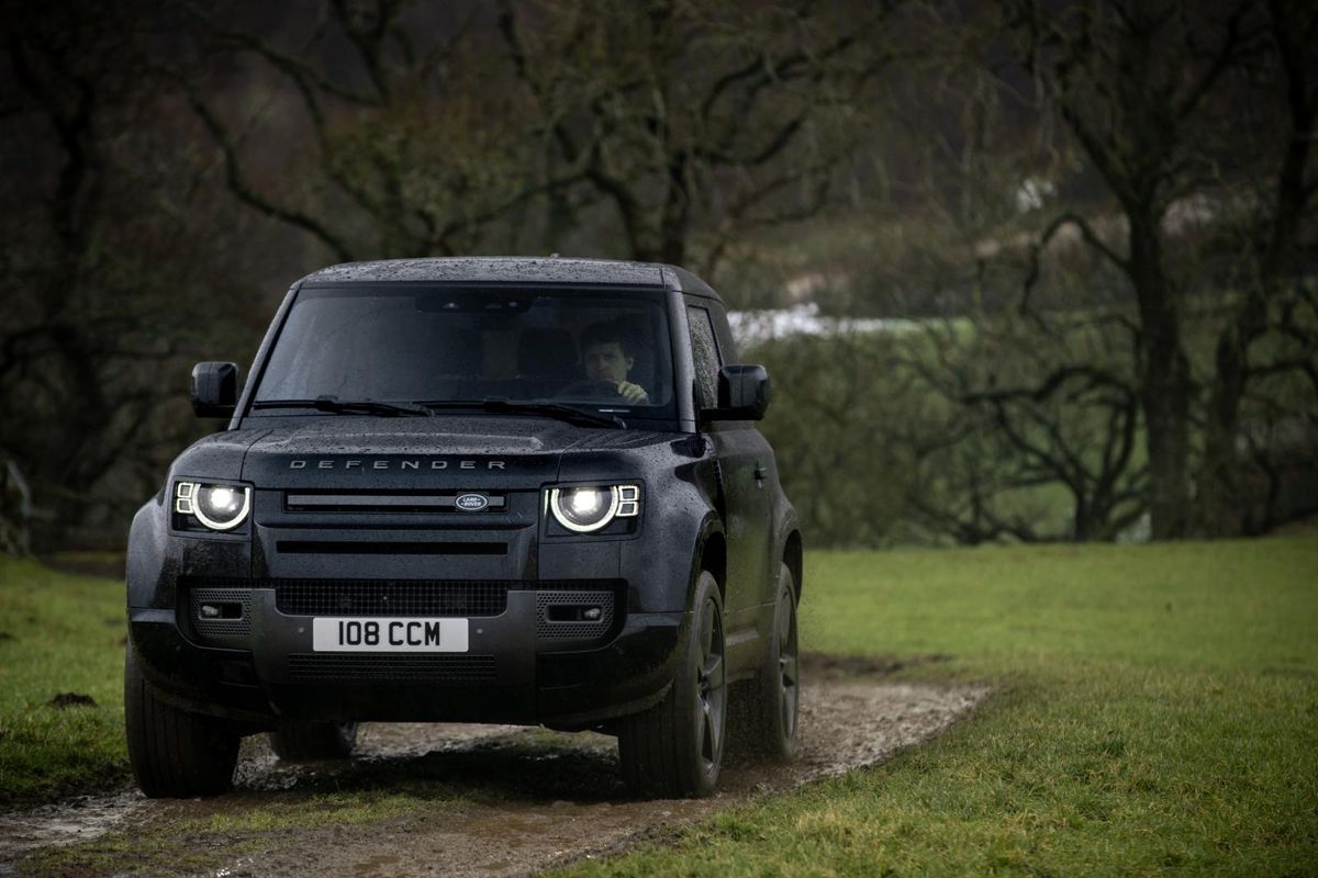 Land Rover Defender V8 Officially Unveiled