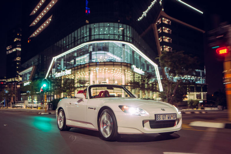 Honda-S2000-front-night