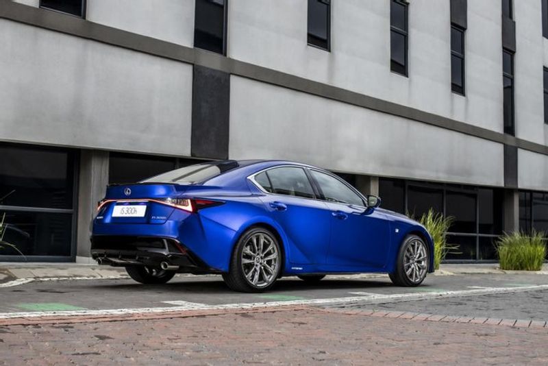 Lexus-IS-Rear
