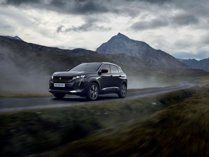 Peugeot-3008-Front