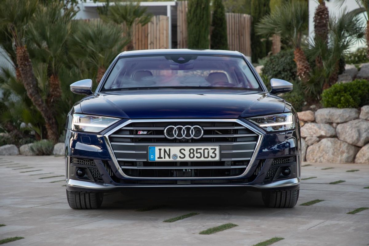 Audi S8 (2021) Specs & Price