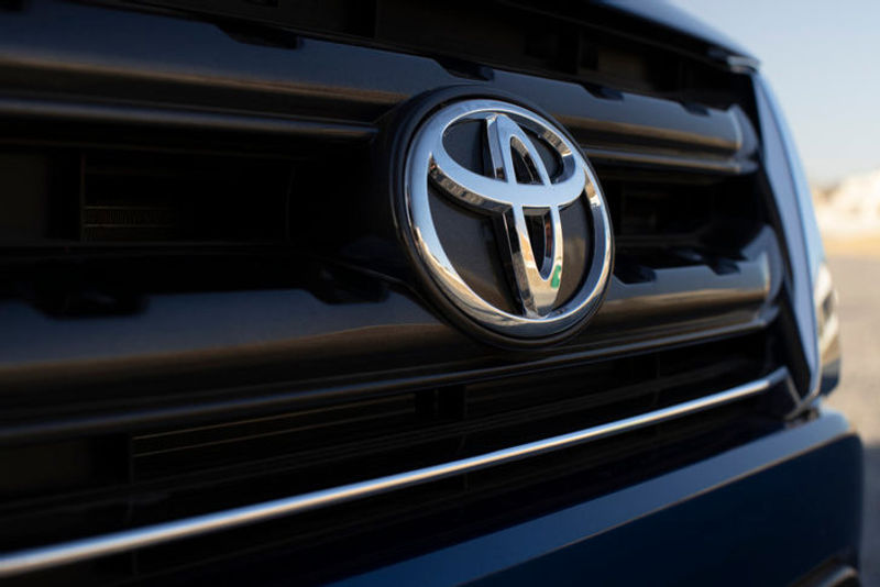 Toyota urban cruiser badge