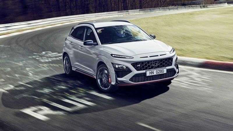 Hyundai-Kona-N-track