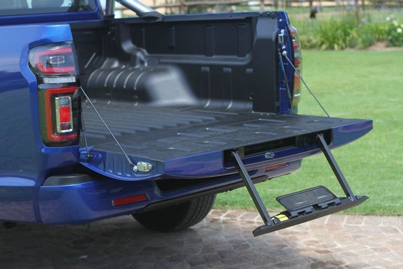 GWM P Series rear step