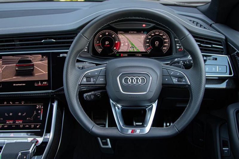 Audi-SQ8