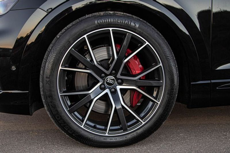 Audi-SQ8